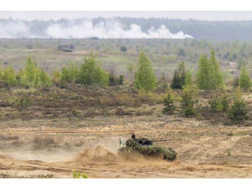 Pabradėje ir Tauragės rajone esančiuose miškuose bus įrengti keliai kariams